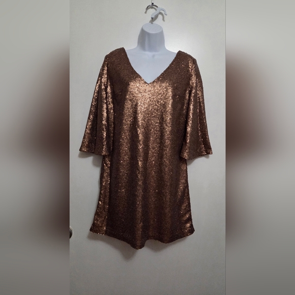 JustFab Tops - Justfab Gold Sequin Tunic Dress Small NWT